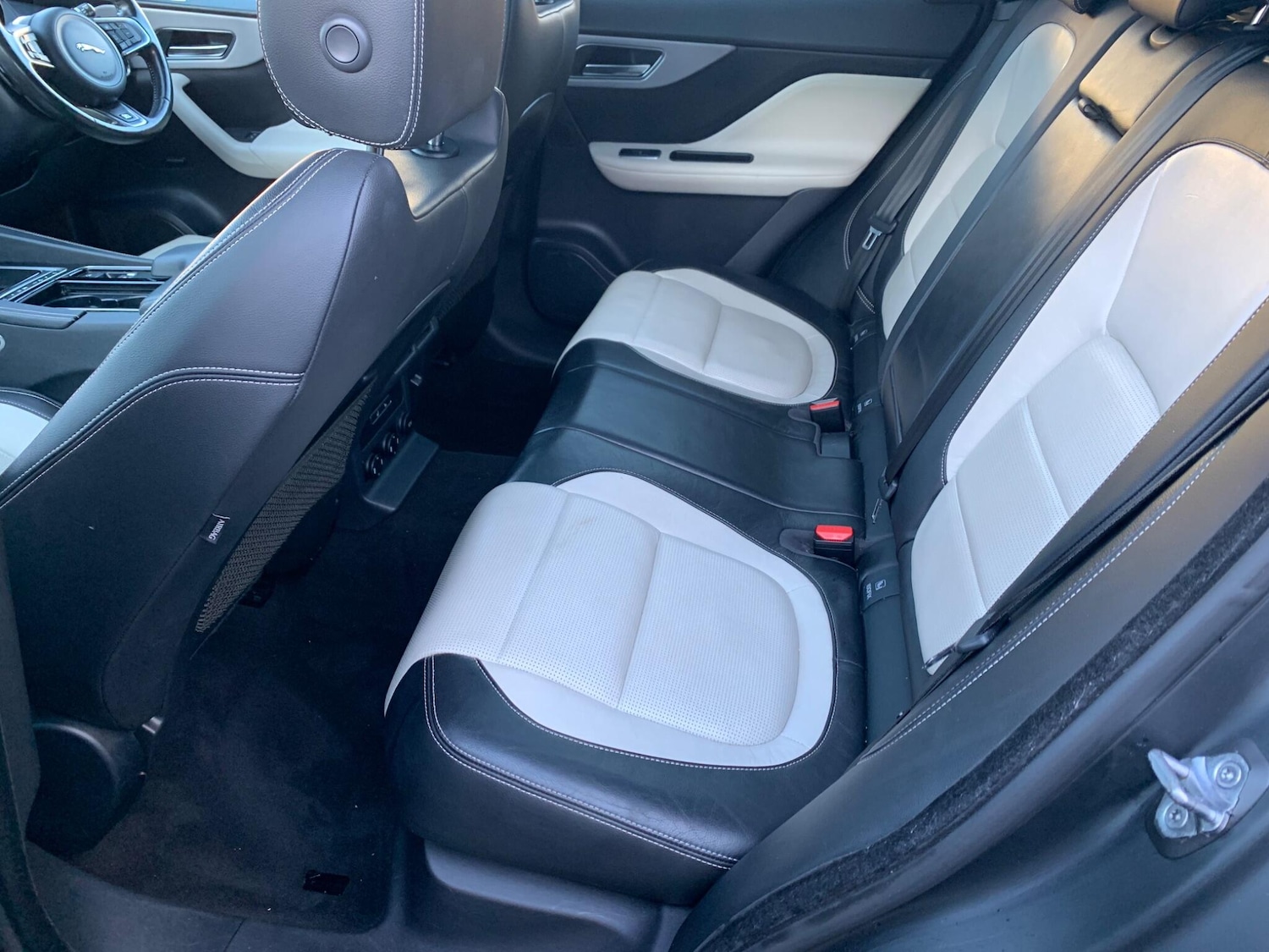 Used Jaguar F-Pace 2016 for sale - 76759717: Photo 16