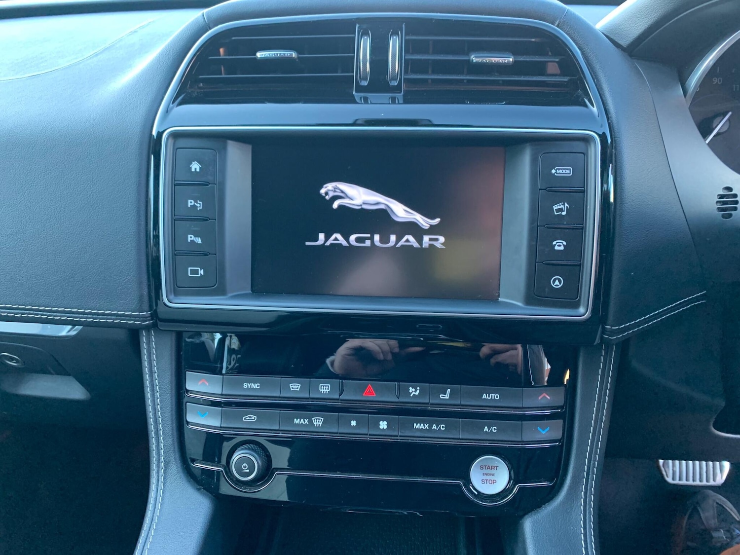 Used Jaguar F-Pace 2016 for sale - 76759717: Photo 30