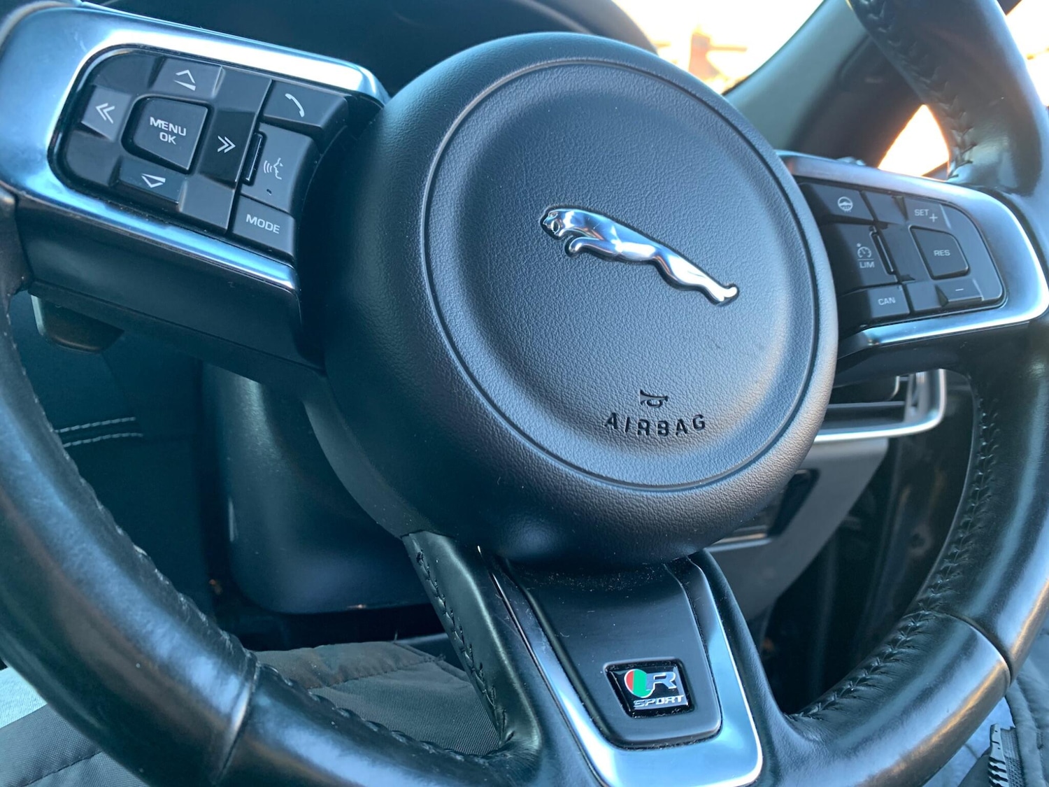 Used Jaguar F-Pace 2016 for sale - 76759717: Photo 38