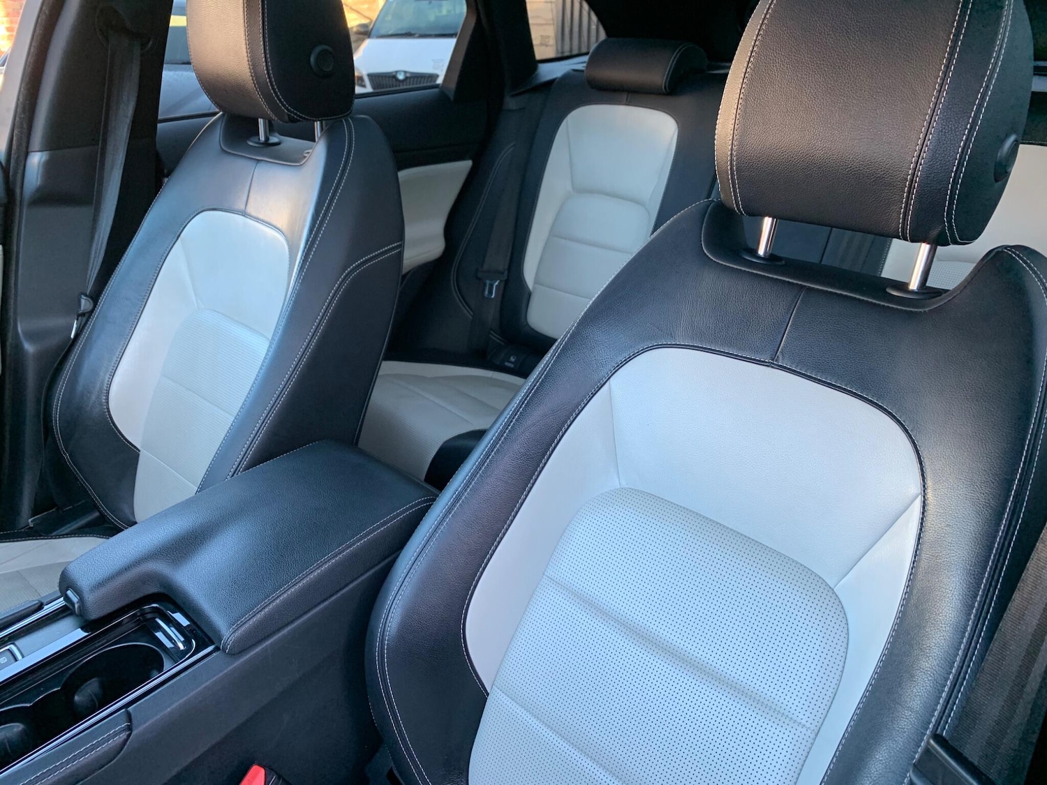 Used Jaguar F-Pace 2016 for sale - 76759717: Photo 43