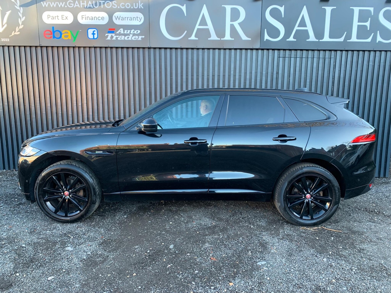 Used Jaguar F-Pace 2016 for sale - 76759717: Photo 9
