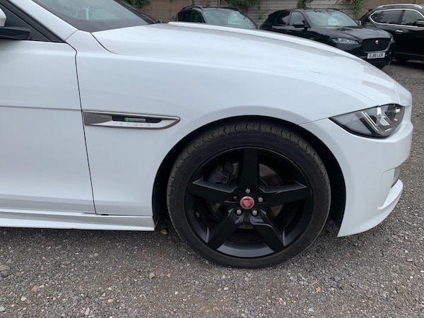 Used Jaguar XE 2018 for sale - 75681941: Photo 15