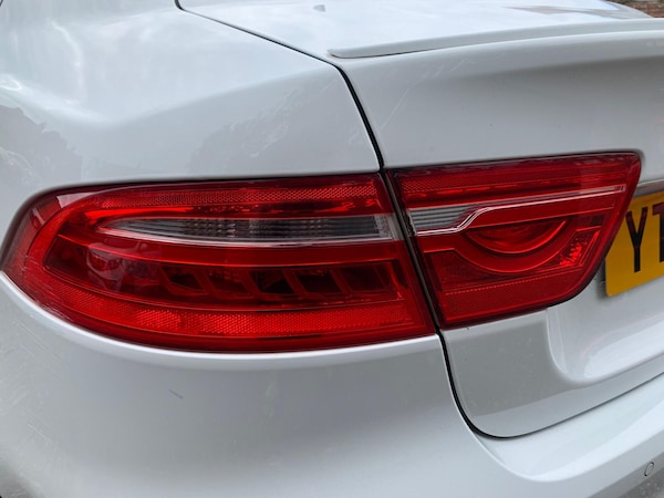 Used Jaguar XE 2018 for sale - 75681941: Photo 23
