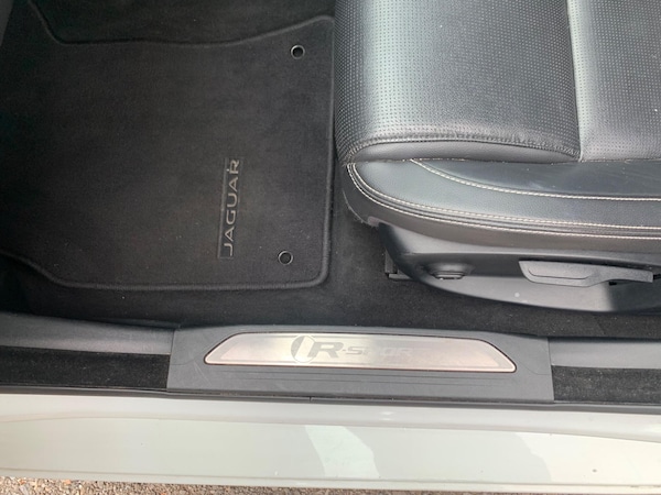 Used Jaguar XE 2018 for sale - 75681941: Photo 35