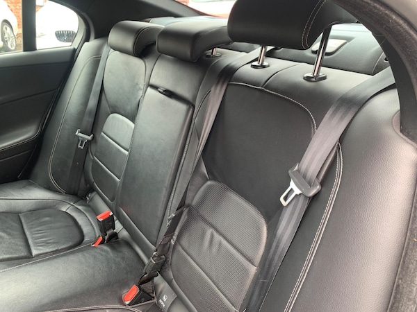 Used Jaguar XE 2018 for sale - 75681941: Photo 37