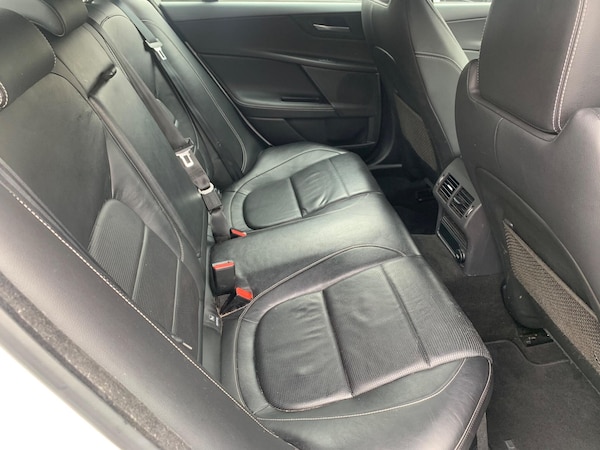 Used Jaguar XE 2018 for sale - 75681941: Photo 39