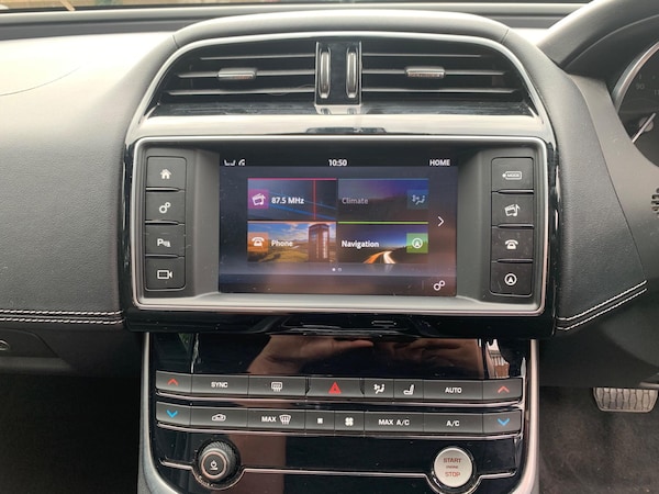 Used Jaguar XE 2018 for sale - 75681941: Photo 47