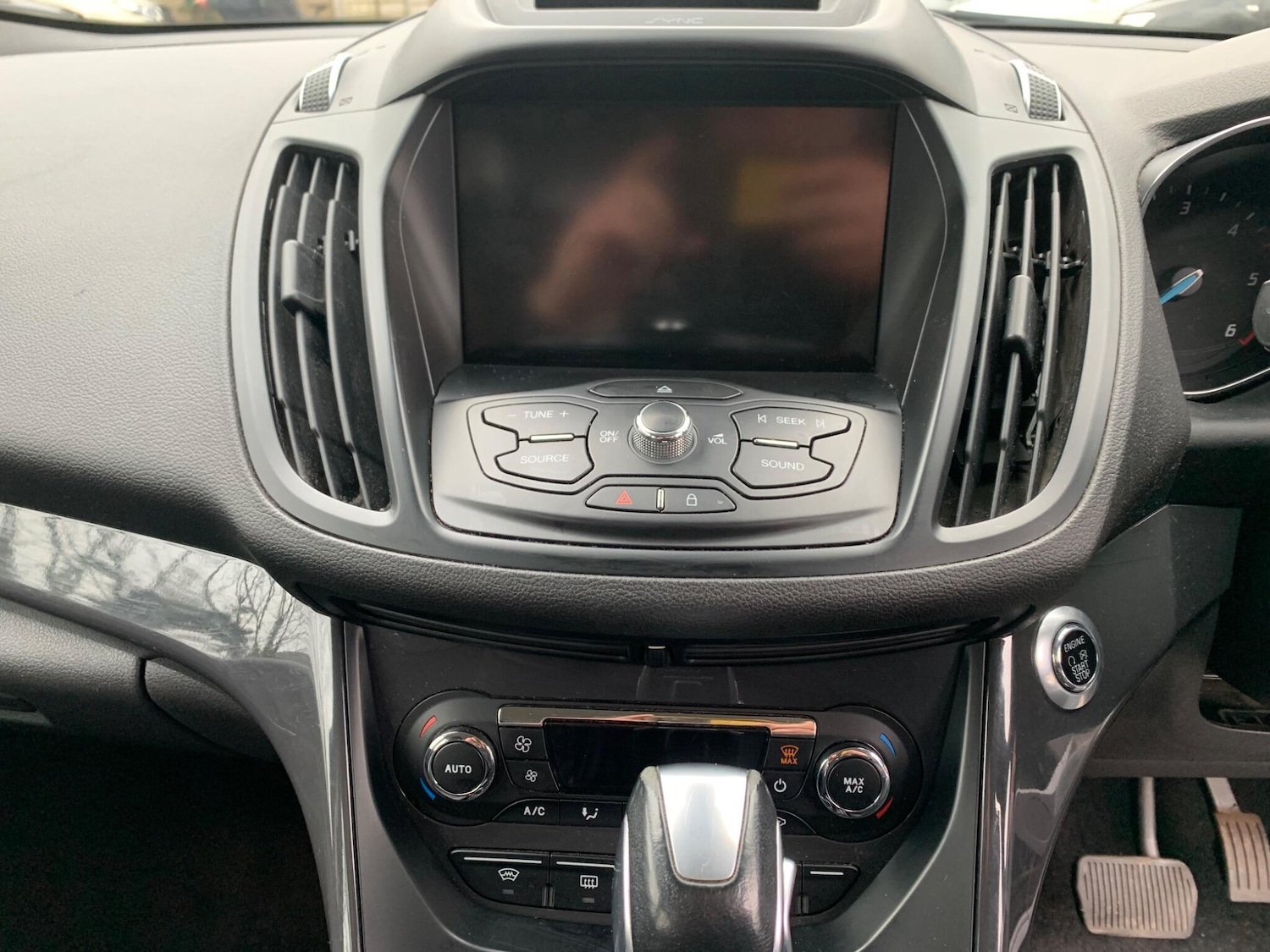 Used Ford Kuga 2015 for sale - 76597352: Photo 29