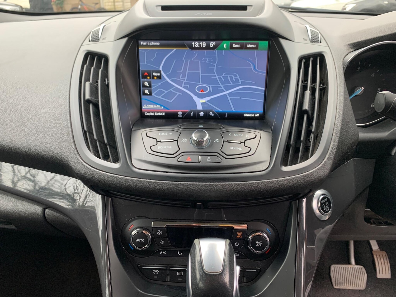 Used Ford Kuga 2015 for sale - 76597352: Photo 31