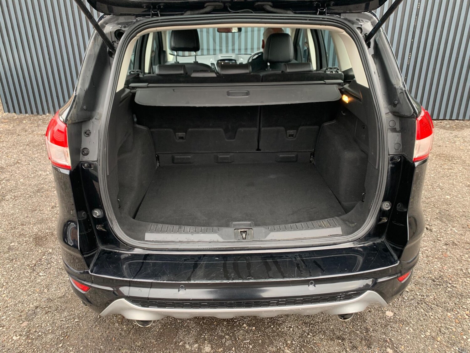 Used Ford Kuga 2015 for sale - 76597352: Photo 36