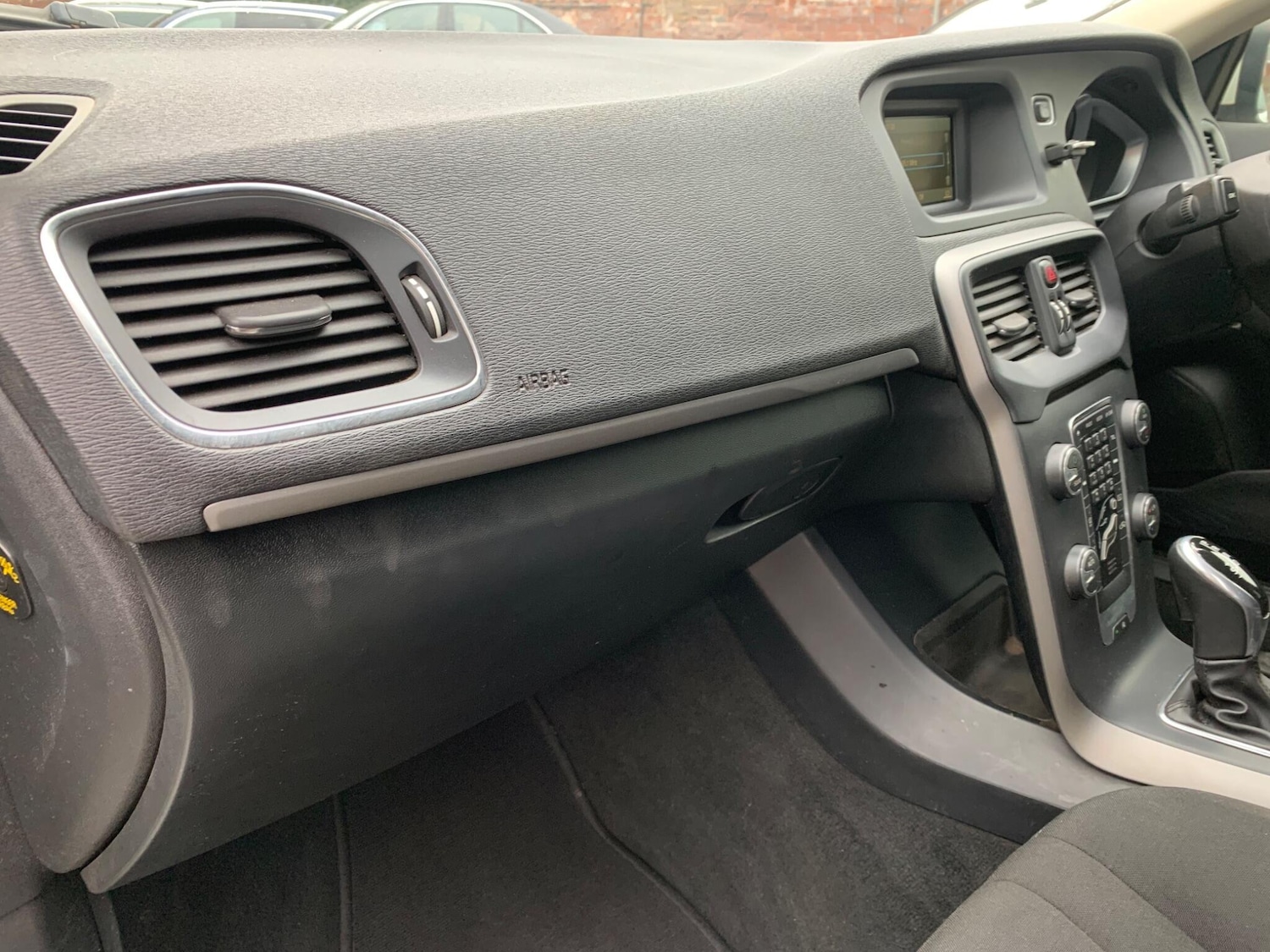 Used Volvo V40 2014 for sale - 78019842: Photo 21