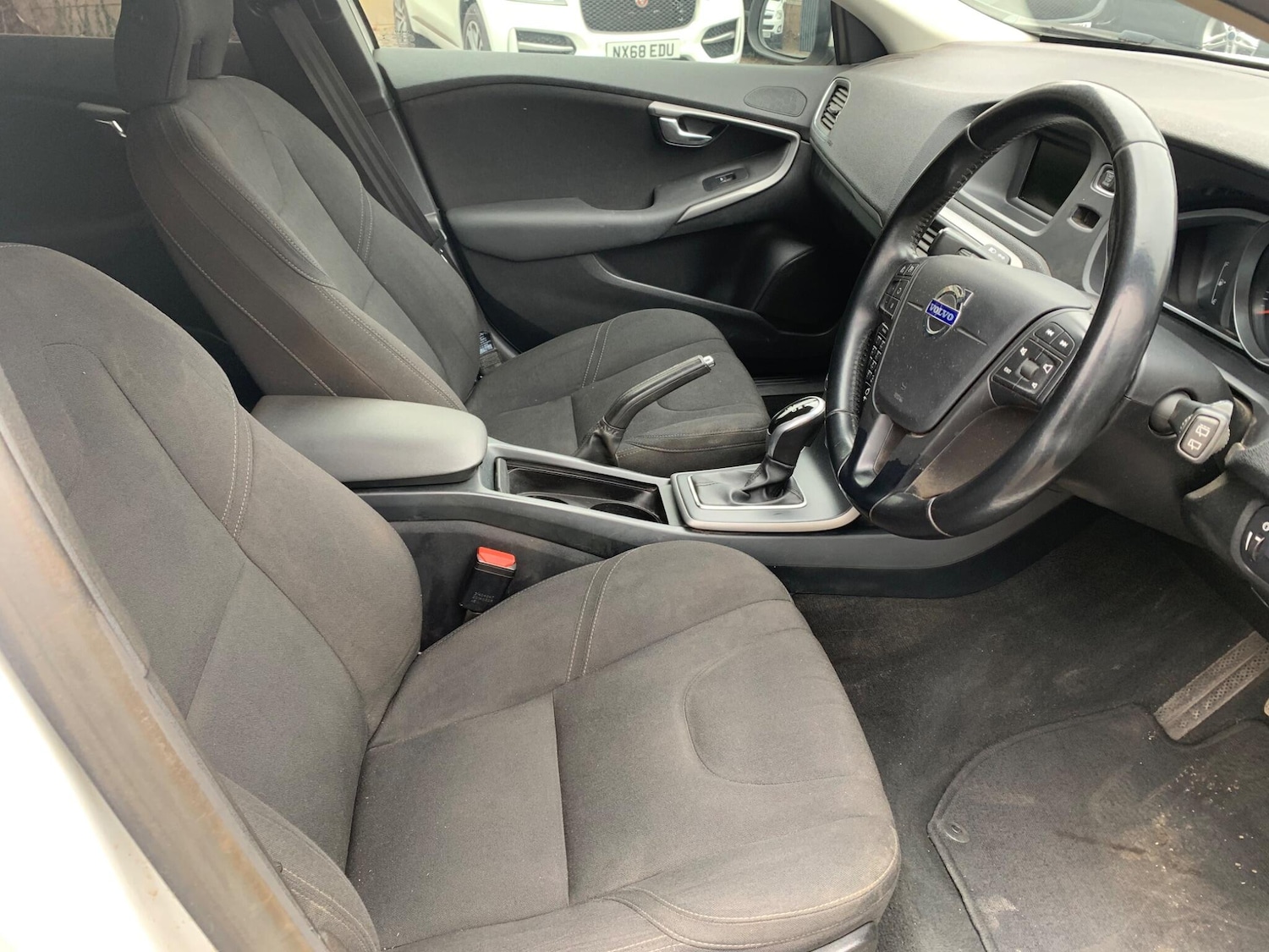 Used Volvo V40 2014 for sale - 78019842: Photo 22