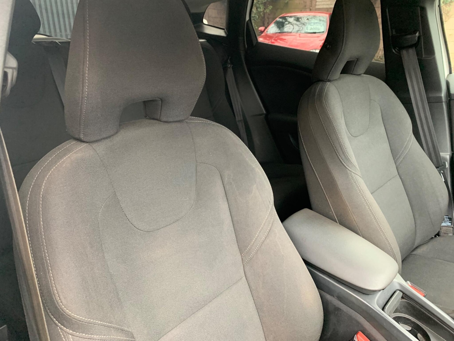 Used Volvo V40 2014 for sale - 78019842: Photo 23