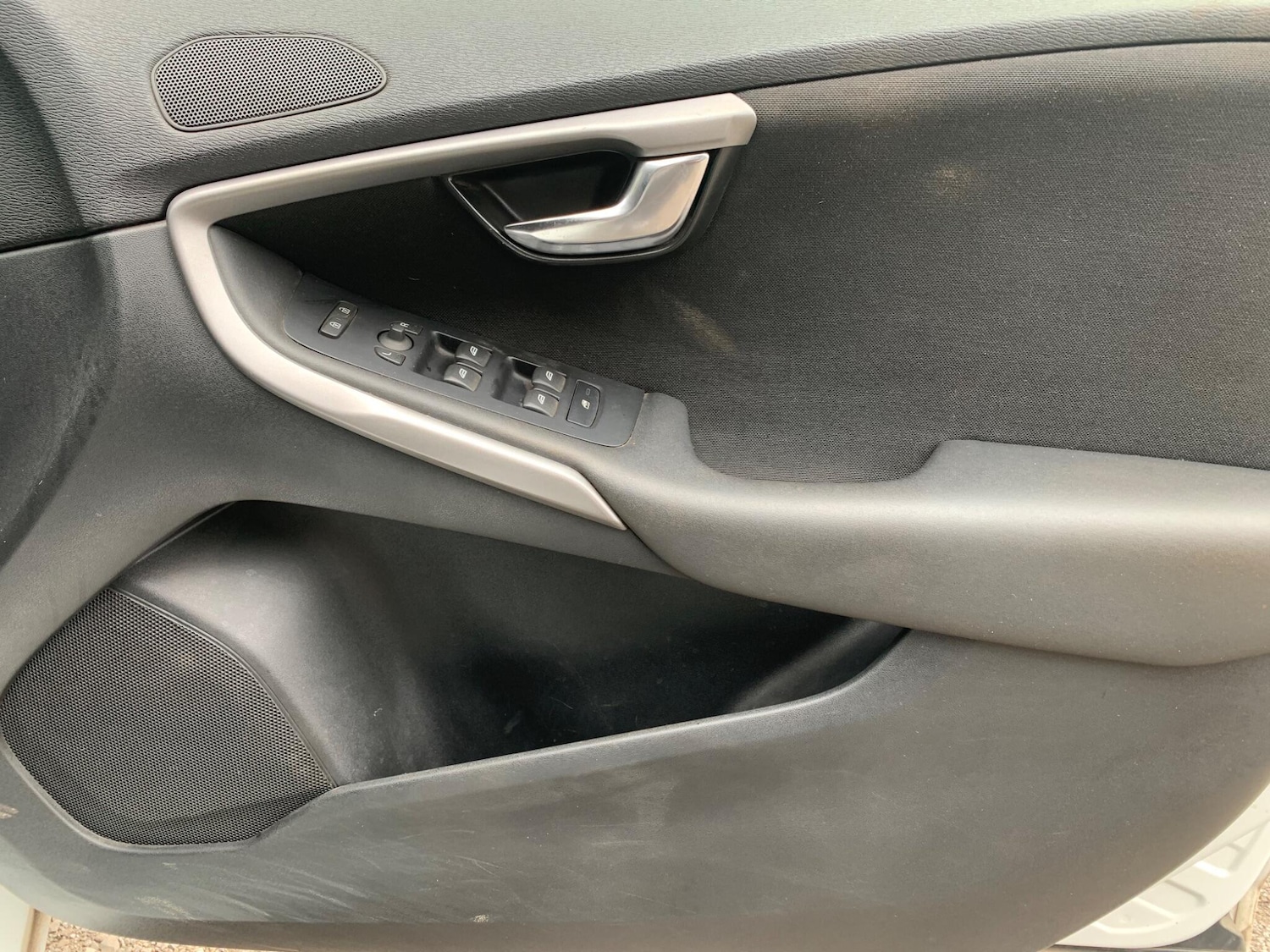 Used Volvo V40 2014 for sale - 78019842: Photo 29