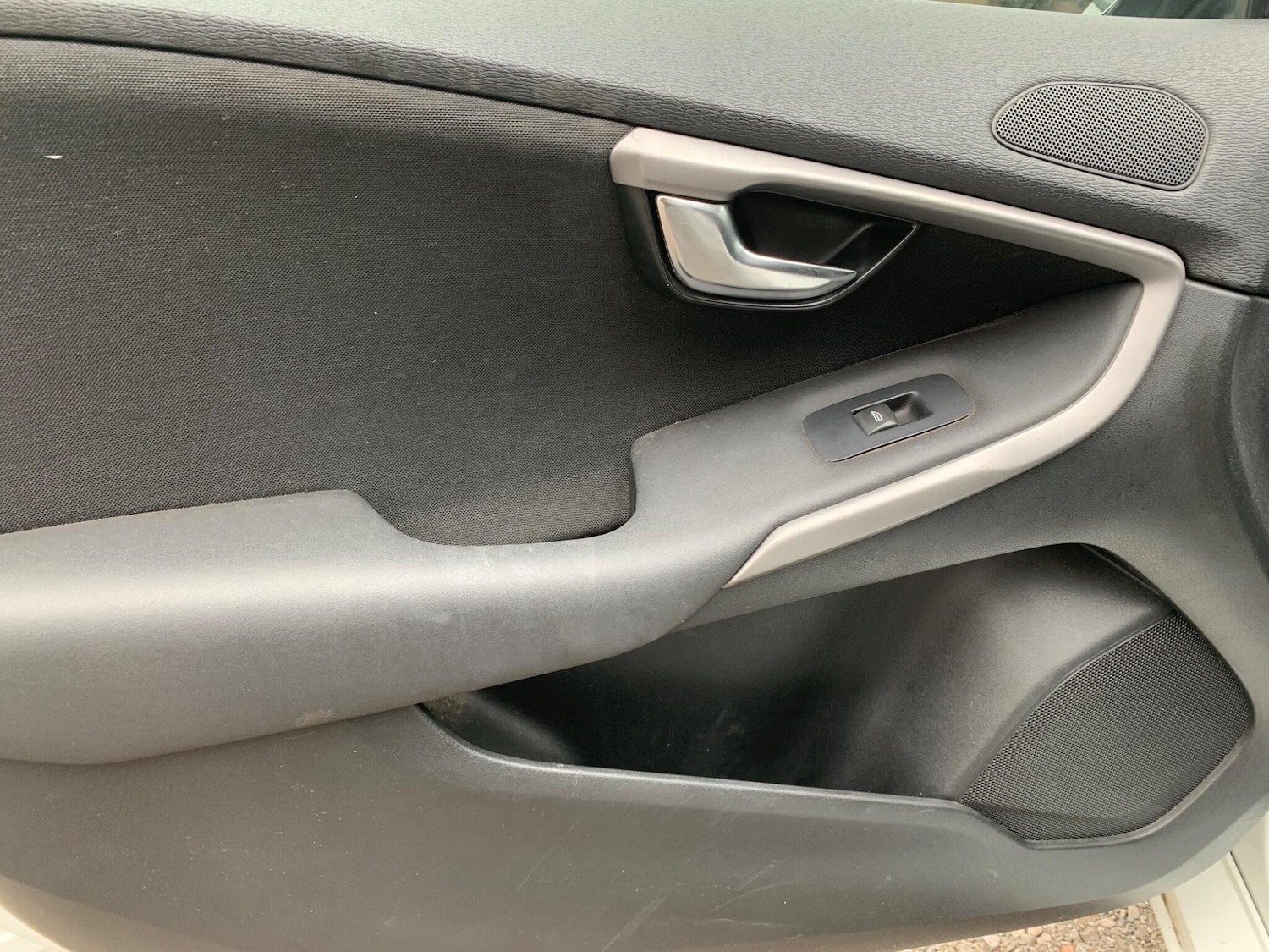 Used Volvo V40 2014 for sale - 78019842: Photo 31