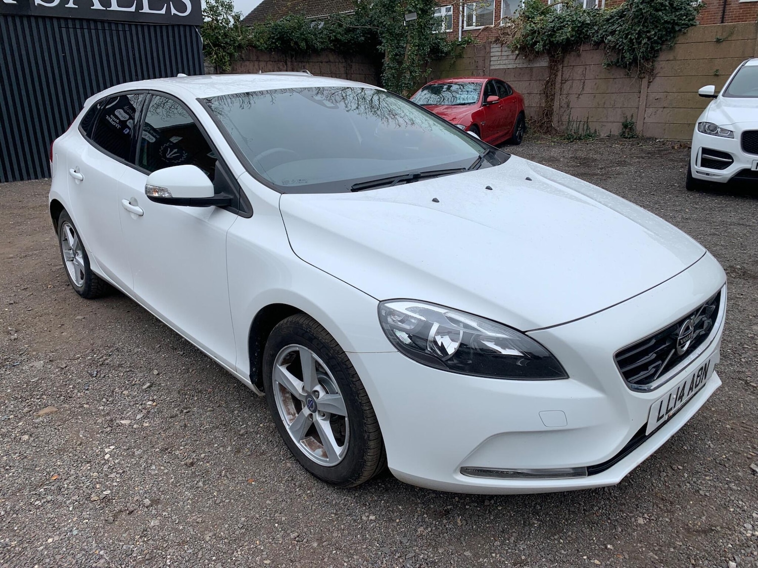 Used Volvo V40 2014 for sale - 78019842: Photo 4