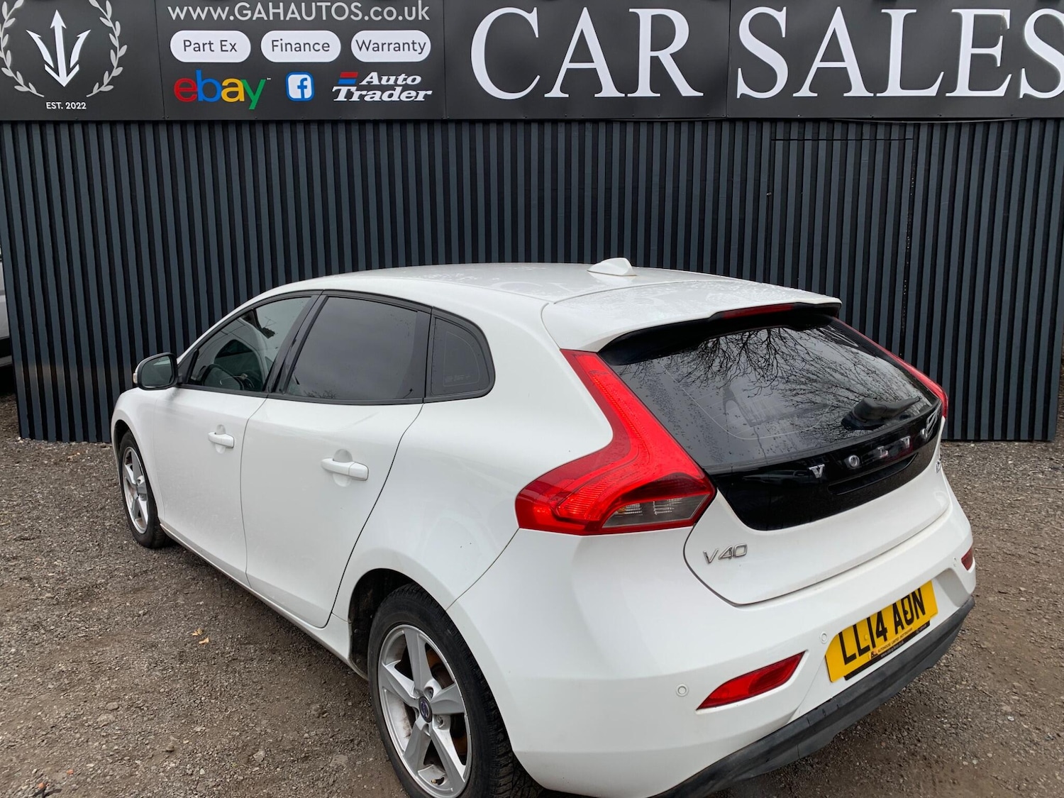 Used Volvo V40 2014 for sale - 78019842: Photo 8
