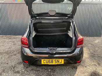 Used Dacia Sandero 2018 for sale - 75949903: Photo