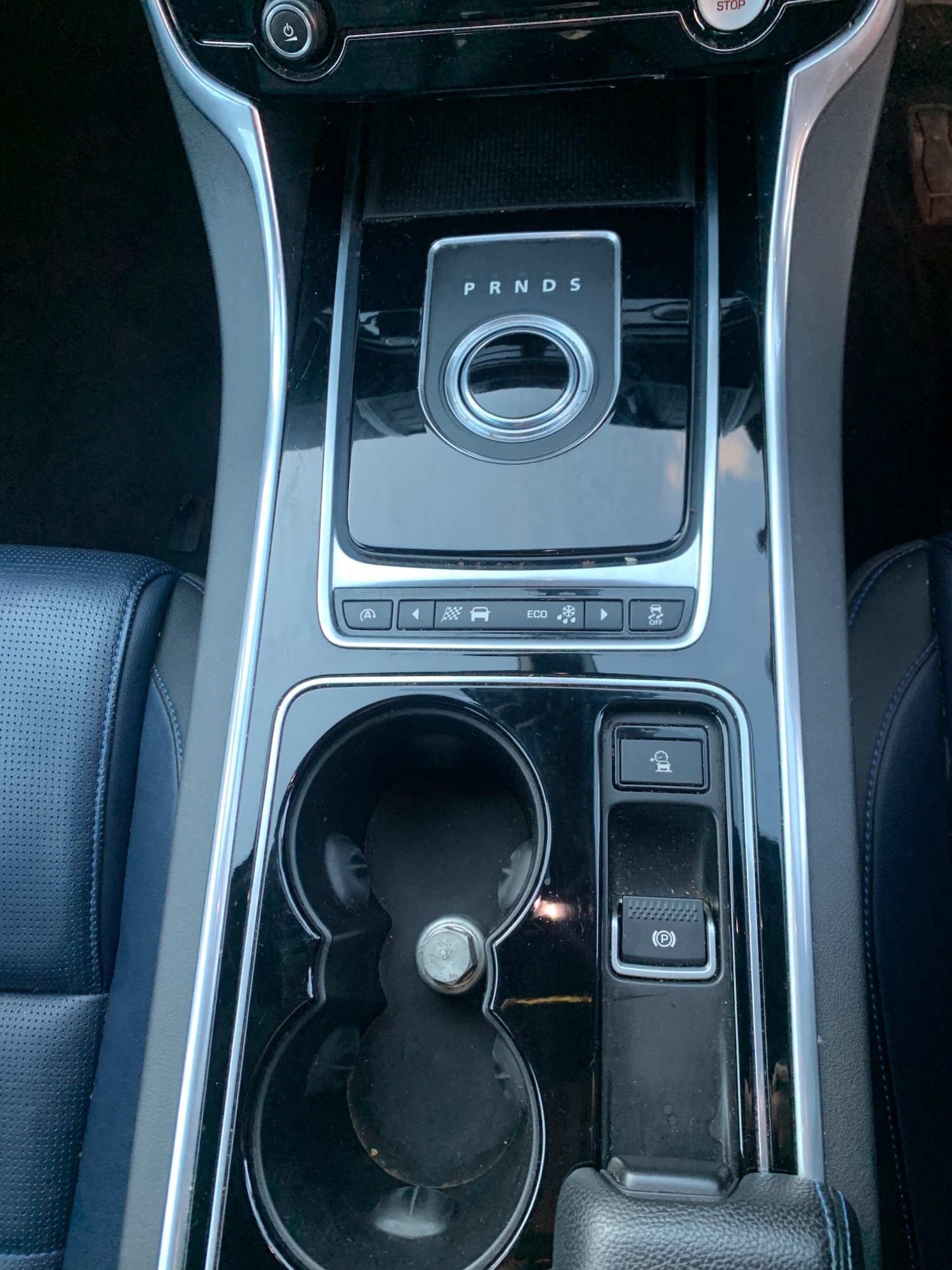 Used Jaguar XE 2016 for sale - 76759292: Photo 14