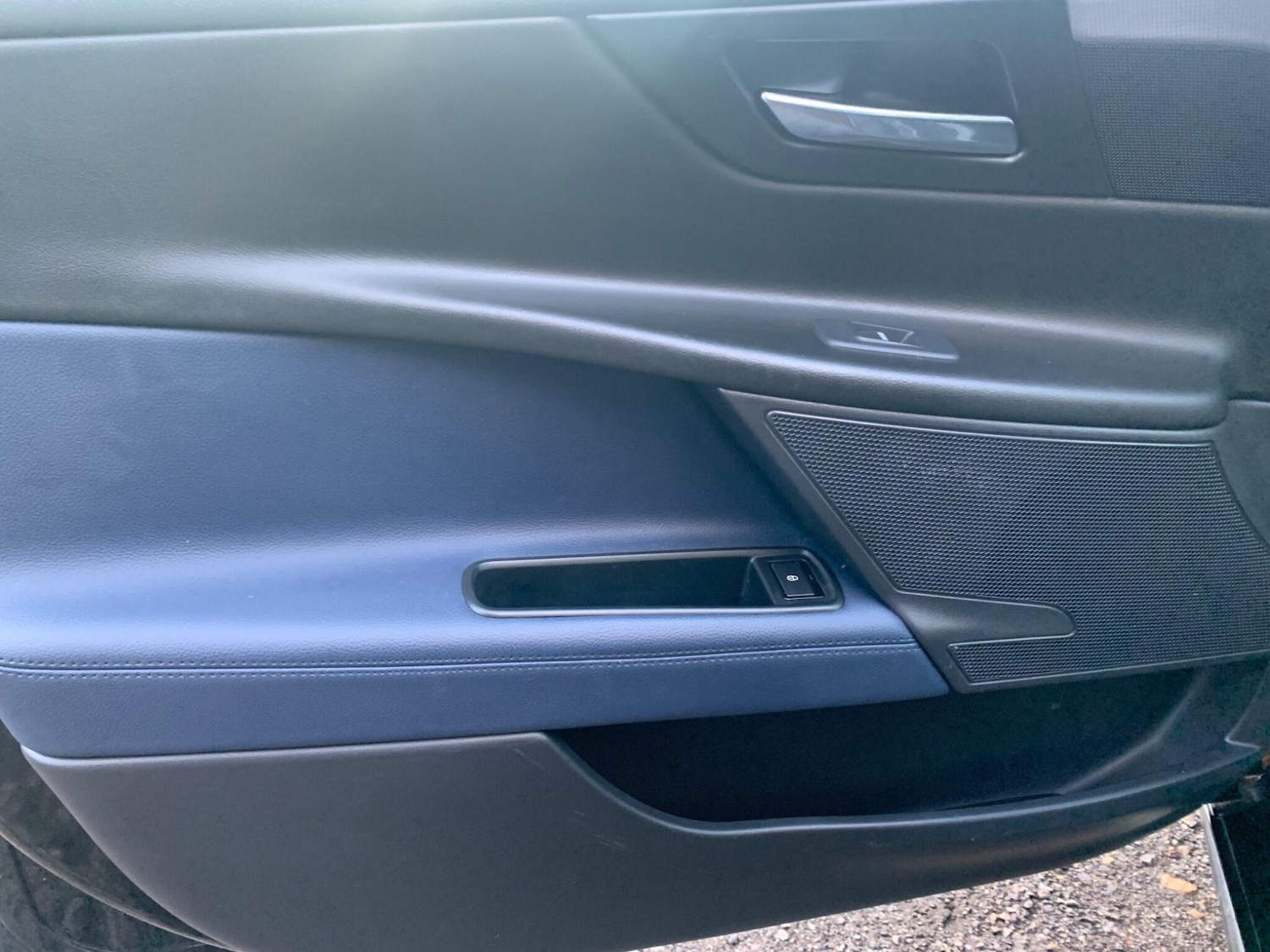 Used Jaguar XE 2016 for sale - 76759292: Photo 26