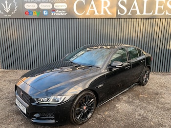 Used Jaguar XE 2016 for sale - 76759292: Photo