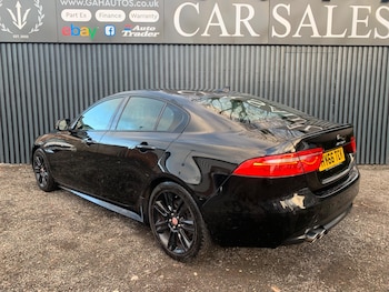 Used Jaguar XE 2016 for sale - 76759292: Photo