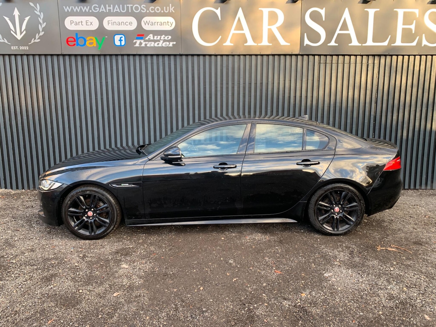 Used Jaguar XE 2016 for sale - 76759292: Photo 9