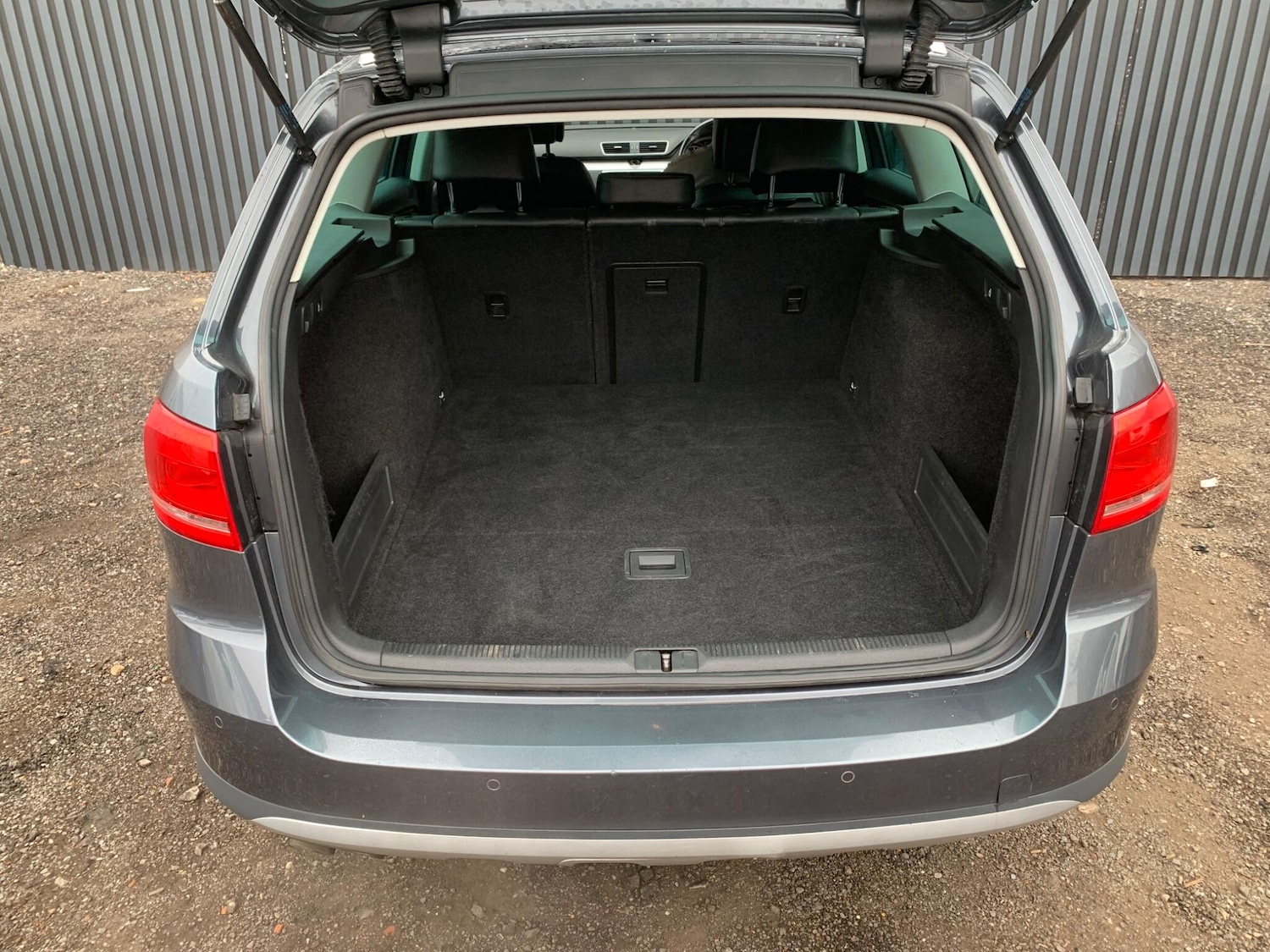 Used Volkswagen Passat 2014 for sale - 77957448: Photo 36