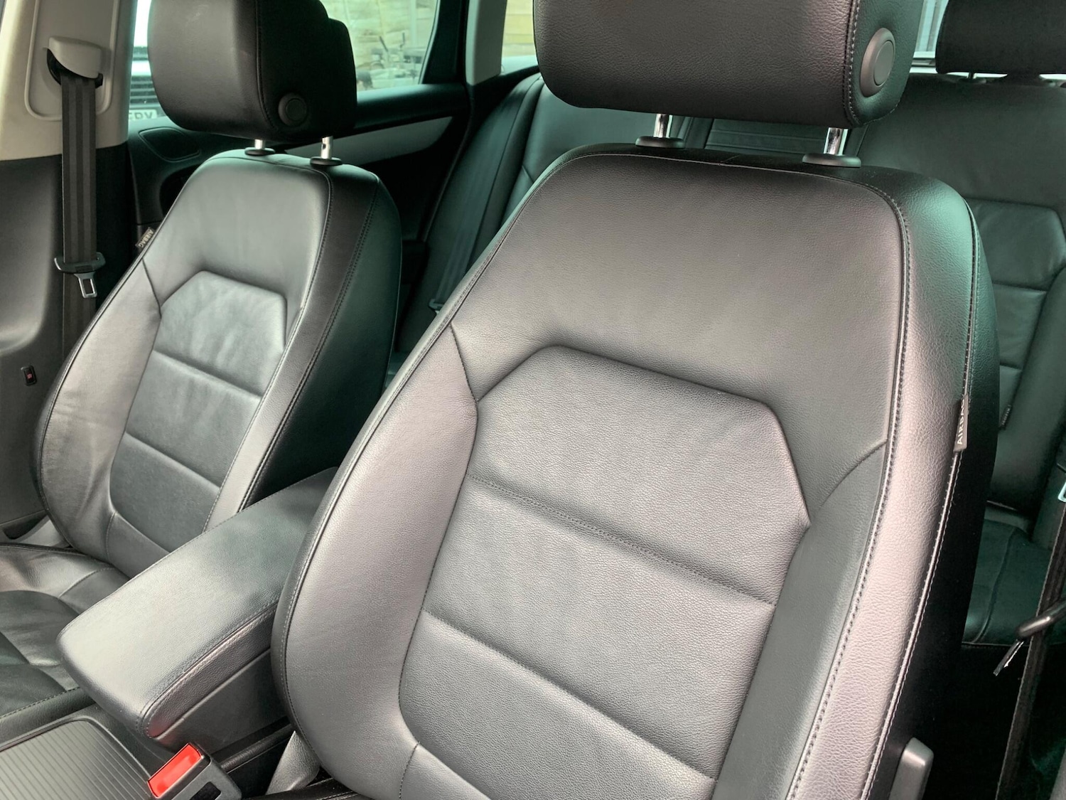 Used Volkswagen Passat 2014 for sale - 77957448: Photo 40