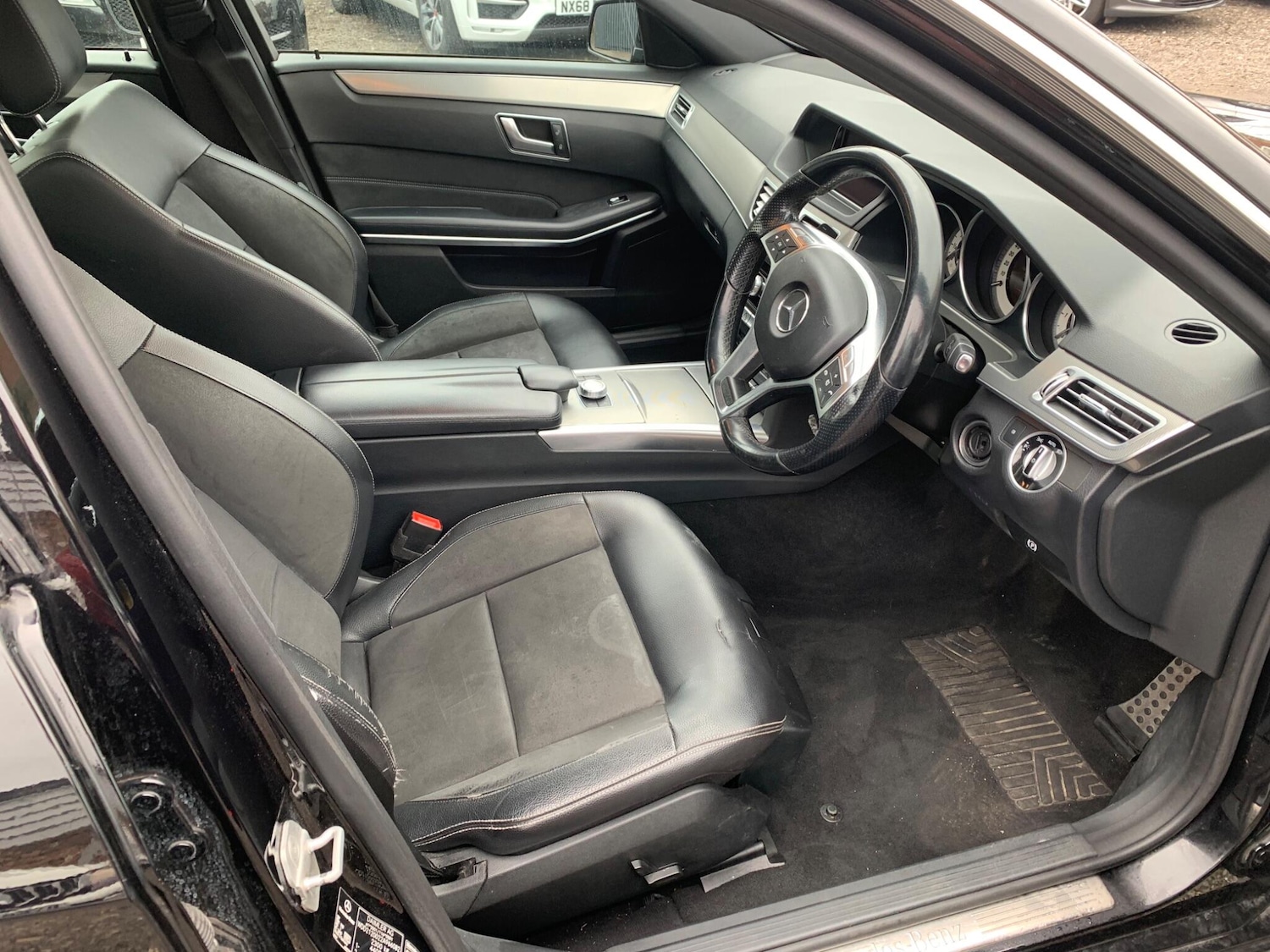 Used Mercedes-Benz E Class 2014 for sale - 77710025: Photo 17