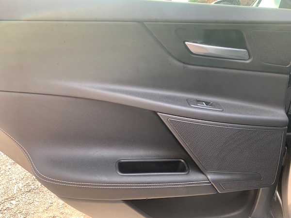 Used Jaguar XE 2017 for sale - 75415031: Photo 38