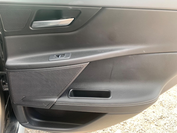 Used Jaguar XE 2017 for sale - 75415031: Photo 50