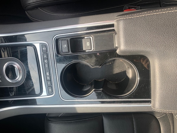 Used Jaguar XE 2017 for sale - 75415031: Photo 51