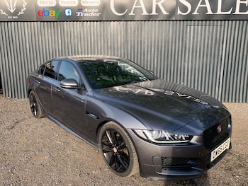 Used Jaguar XE 2016 for sale - 78689708: Photo