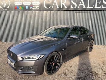 Used Jaguar XE 2016 for sale - 78689708: Photo