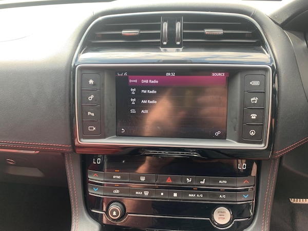 Used Jaguar F-Pace 2016 for sale - 75413965: Photo 33