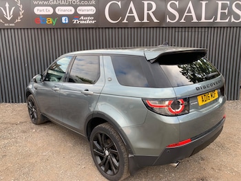 Used Land Rover Discovery Sport 2016 for sale - 79373172: Photo