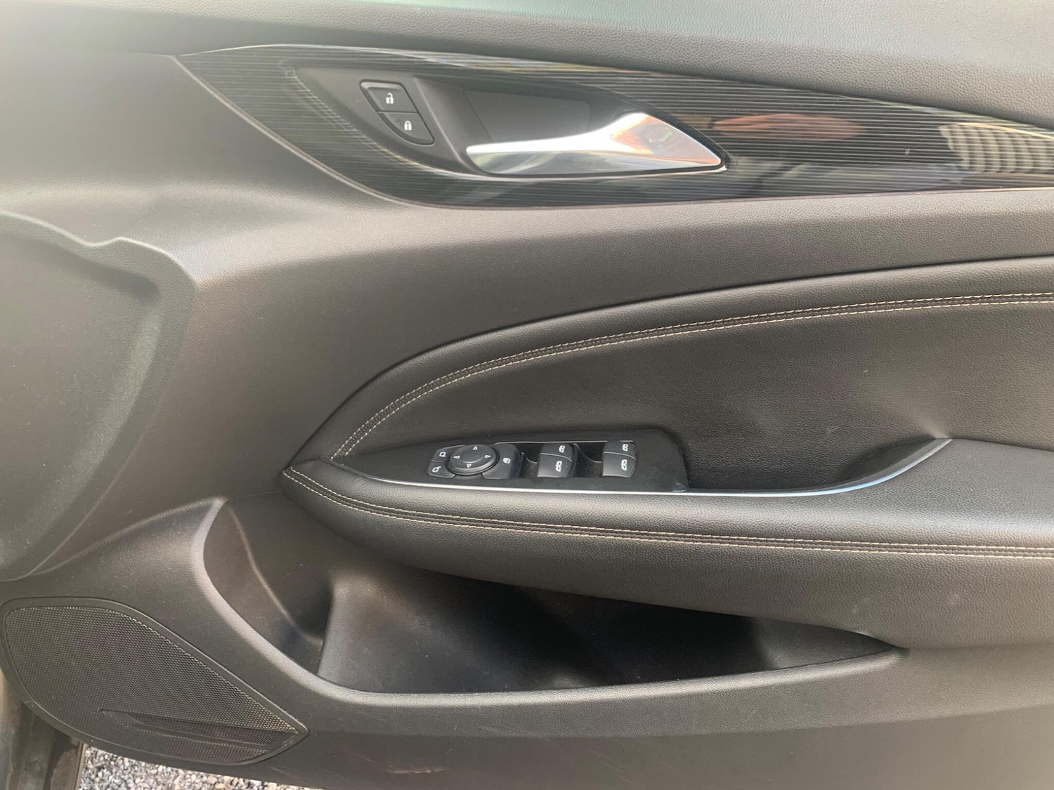 Used Vauxhall Insignia 2018 for sale - 76398235: Photo 30