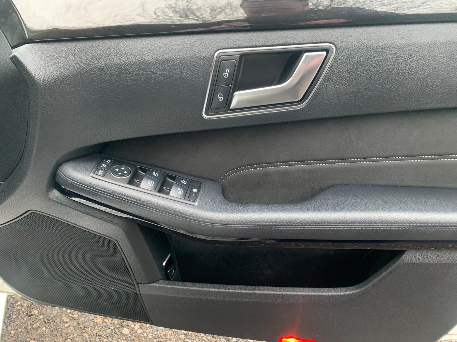 Used Mercedes-Benz E Class 2014 for sale - 77279440: Photo 25