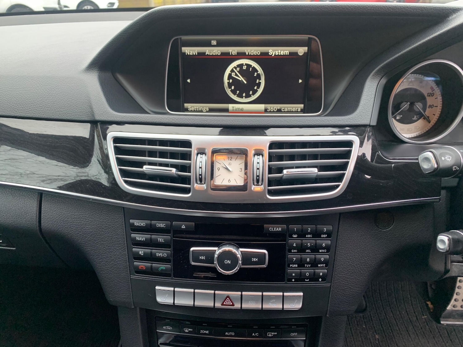 Used Mercedes-Benz E Class 2014 for sale - 77279440: Photo 37