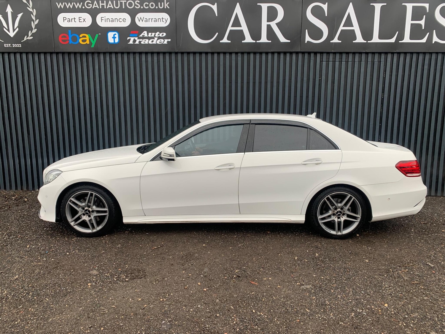 Used Mercedes-Benz E Class 2014 for sale - 77279440: Photo 9