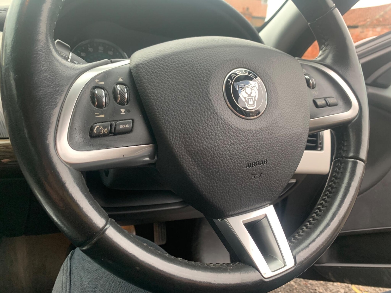 Used Jaguar XF 2014 for sale - 76992188: Photo 37