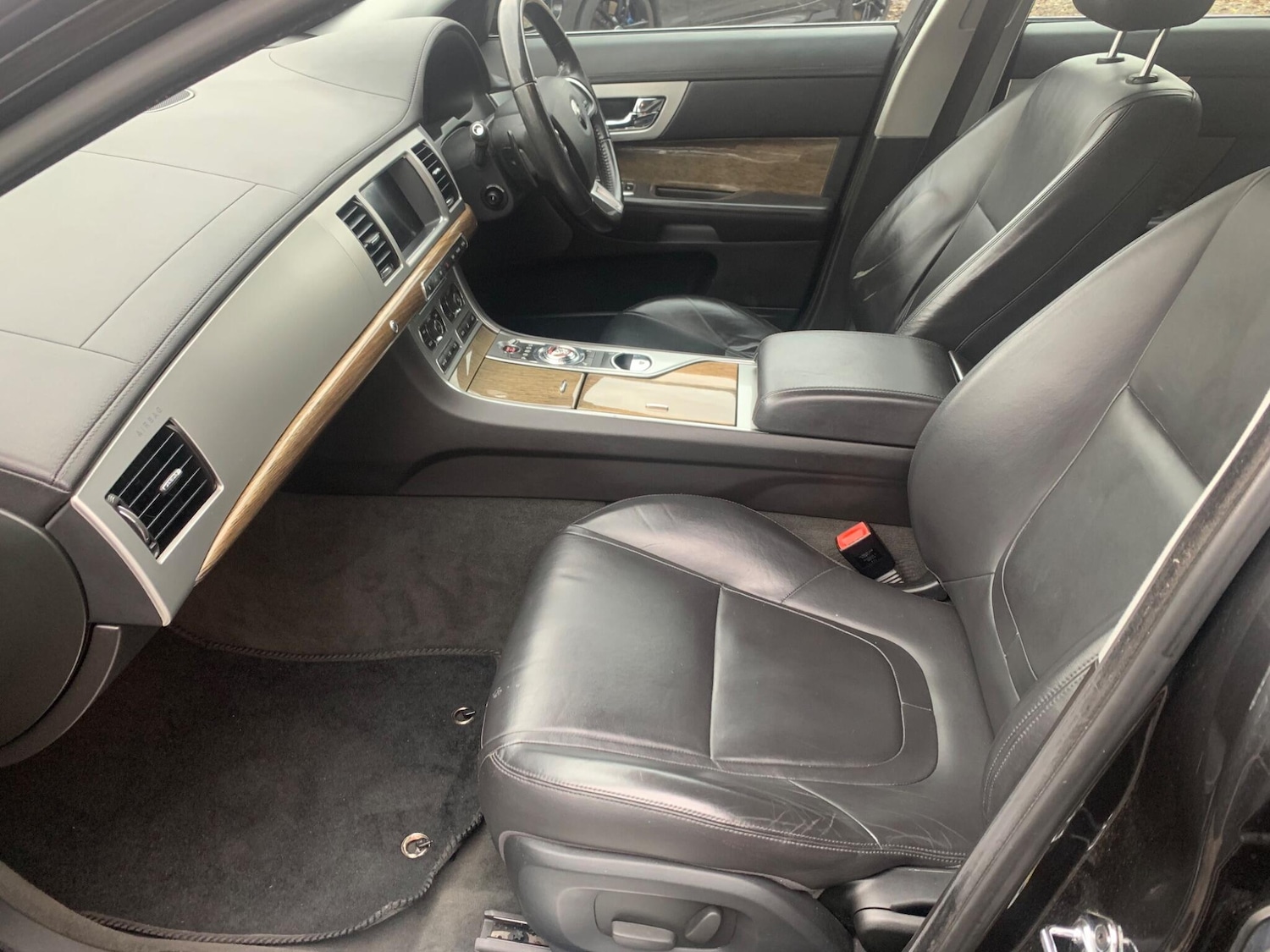 Used Jaguar XF 2014 for sale - 76992188: Photo 39