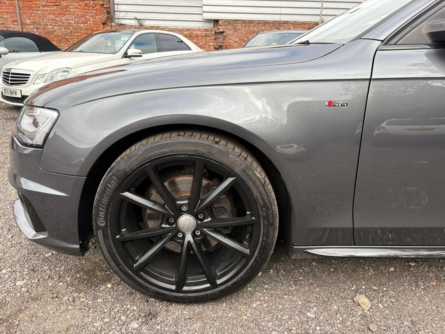 Used Audi A4 Avant 2015 for sale - 76227089: Photo 15