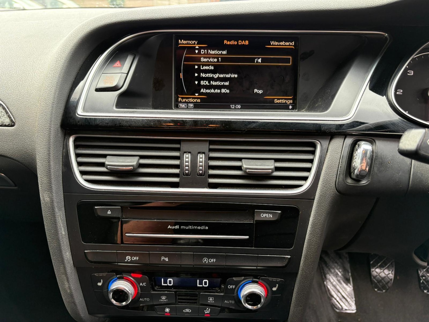 Used Audi A4 Avant 2015 for sale - 76227089: Photo 18