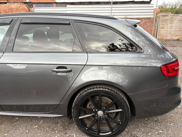 Used Audi A4 Avant 2015 for sale - 76227089: Photo 31