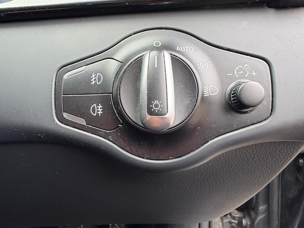 Used Audi A4 Avant 2015 for sale - 76227089: Photo 32