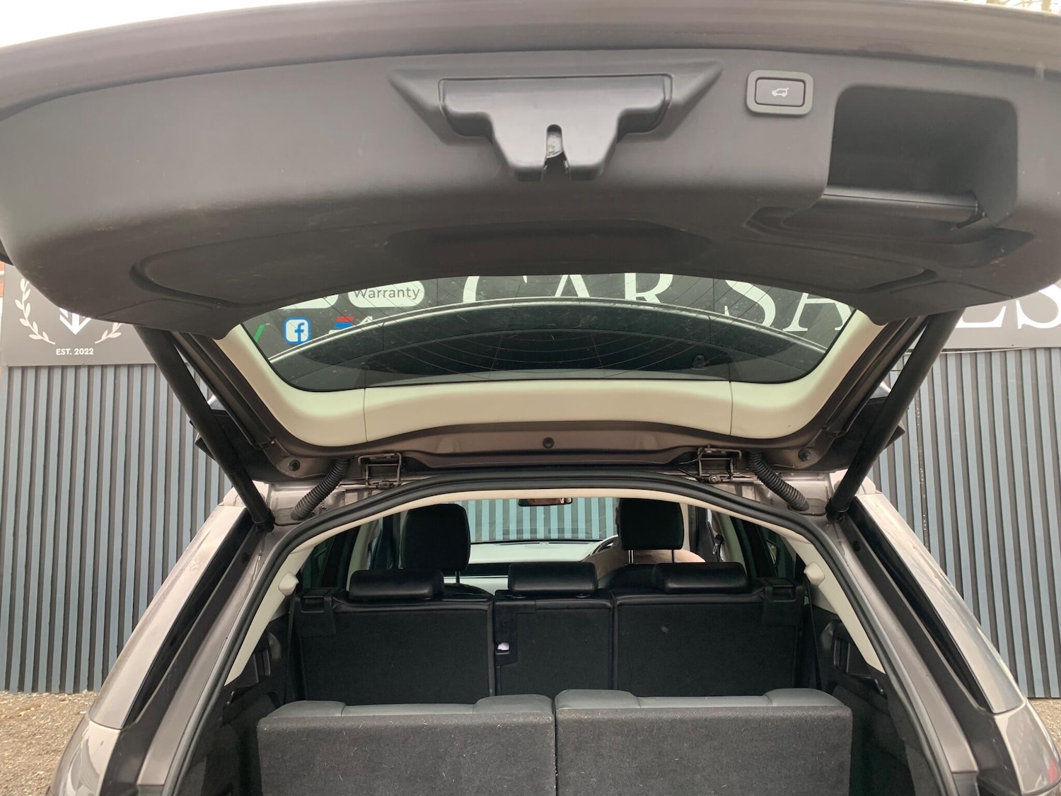 Used Land Rover Discovery Sport 2016 for sale - 77957449: Photo 40