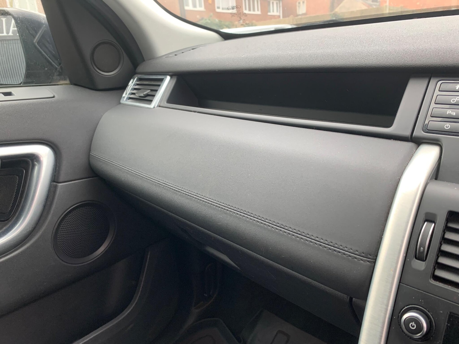 Used Land Rover Discovery Sport 2016 for sale - 77957449: Photo 52