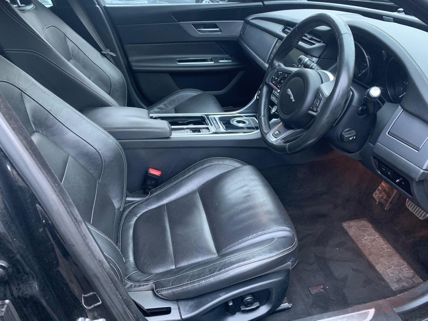 Used Jaguar XF 2015 for sale - 77016903: Photo 14